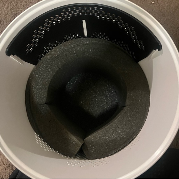 Marshmello Bucket Head - Picture 5 of 5